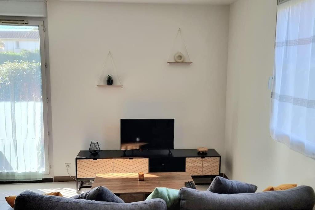T2 Pool & Terrasse - Parking - Metro - Wifi Apartment Toulouse Luaran gambar