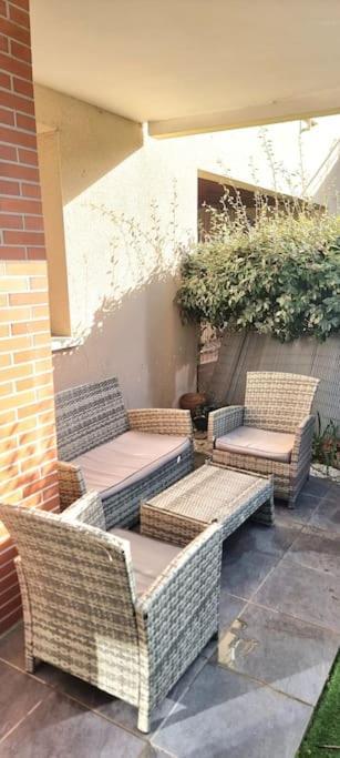 T2 Pool & Terrasse - Parking - Metro - Wifi Apartment Toulouse Luaran gambar