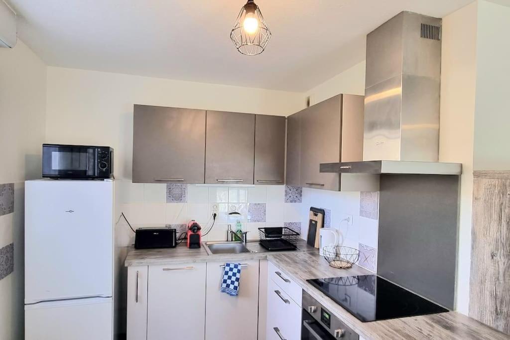 T2 Pool & Terrasse - Parking - Metro - Wifi Apartment Toulouse Luaran gambar